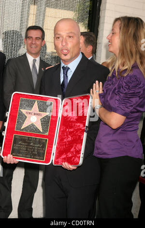 Sept. 4, 2008 - Hollywood, California, U.S. - I13674CHW.''HOWIE MANDEL'' HONORED WITH A STAR ON THE HOLLYWOOD WALK OF FAME .HOLLYWOOD BLVD,  HOLLYWOOD, CA  .09/04/08.HOWIE MANDEL AND WIFE TERRY SOIL.(Credit Image: Â© Clinton Wallace/Globe Photos/ZUMAPRESS.com) Stock Photo