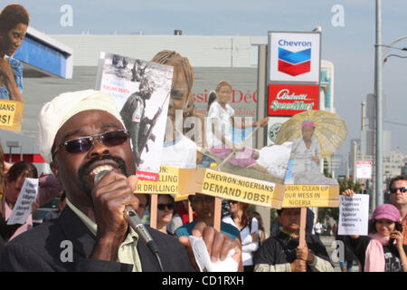 Oct 27, 2008; San Francisco, CA, USA; PRINCE AYO AJISEBUTU of Nigeria speaks at a San Francisco 'Chevwrong' rally marking opening day of human rights lawsuit against Chevron. In Bowoto vs. Chevron, Chevron is charged with the killing of unarmed Nigerians who protested environmental and economic harm Stock Photo