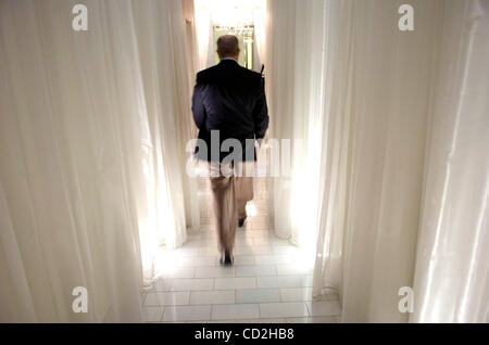 SAVANNAH, GA - JUNE 1:  The reception area of Poseidon Spa at the Mansion on Forsyth Park full service hotel in Savannah, Georgia on Friday, June 1, 2007. The cemetery is the final resting spot for many famous Savannians. (Photo by Erik S. Lesser/for The New York Times) Stock Photo