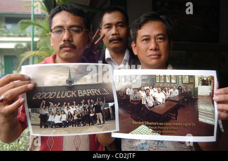 BARRACK OBAMA's  ex -Classmates shows picture during support to BARRY a known as  BARRACK OBAMA as US President Candidate at Menteng 01 Elementary School in Jakarta, Indonesia, March 08,2008 . During his early childhood Democratic presidential candidate Sen. Barack  Obama lived in Indonesia for four Stock Photo