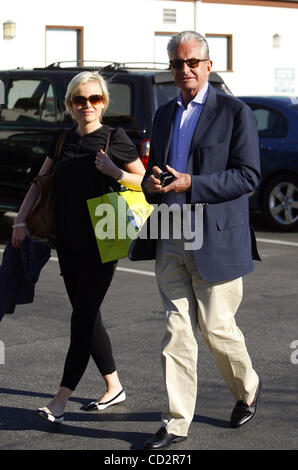 Malibu, 2008-3-17 / Actor GEORGE HAMILTON and girlfriend DR.BARBARA STURM shopping at the 'Planet Blue' store in Malibu. (Credit Image: © Laguna Images/ZUMA Press) Stock Photo