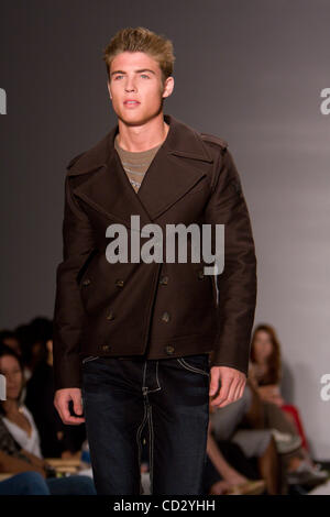 model walking the runway wearing William Rast Fall 2008 collection at Funshion: Fashion Week Miami Beach , William Rast is founded by Justin Timberlake Stock Photo