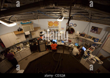 Apr. 04, 2008 - Hanksville, Utah, U.S. - View of the living quarters inside the HAB with resident scientists at work. (Credit Image: © Ruaridh Stewart/zReportage.com/ZUMA) Stock Photo