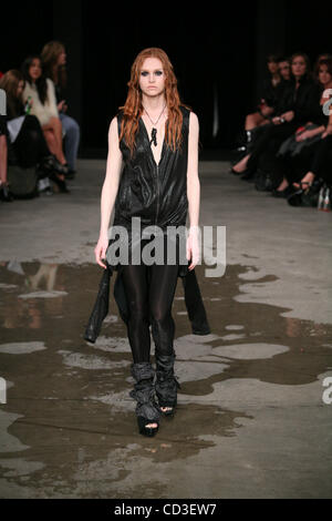 Apr 28, 2008 - Sydney, Australia - A model on the runway during the Trimapee Spring/Summer 2008-2009 collection show at Rosemount Australian Fashion Week in Sydney. (Credit Image: © Marianna Day Massey/ZUMA Press) Stock Photo