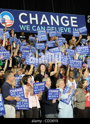 May 6, 2008 - Raleigh, North Carolina; USA - Supporters hold campaign signs as Presidential Canidate Senator BARACK OBAMA celebrate there victory in winning the Democratic Primary in North Carolina at the Reynolds Coliseum on the campus of North Carolina State University located in Raleigh.  Copyrig Stock Photo