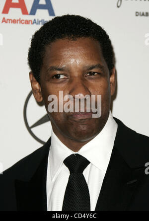 Oct 25, 2008 - Beverly Hills, California, USA - Actor DENZEL WASHINGTON during arrivals at the The 30th Anniversary Carousel Of Hope Ball at the Beverly Hilton Hotel. (Credit Image: © Lisa O'Connor/ZUMA Press) Stock Photo