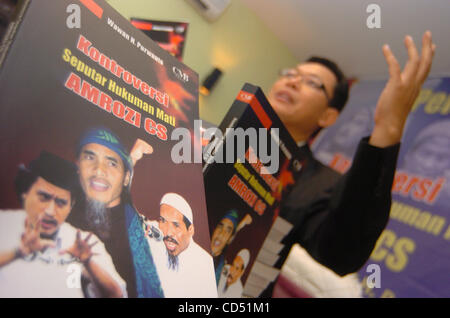 Intelegent observer expert  WAWAN H PURWANTO launch his book on title 'Controvertion of    Amrozi and friend' in Jakarta, Indonesia.October 30.2008.Everything is in place for the    three men sentenced to death over the 2002 Bali bombings to be executed as early as    Saturday morning, a senior Indo Stock Photo