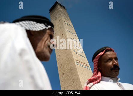 Oct 31, 2008 - Muthanna, Iraq - A brick factory in Al Muthanna province of Iraq is one of the regions largest polluters and one of few industries in the south Iraq province. During the Saddam Hussein regime and now after the coalition takeover, laborers at the factory voiced concerns about the lack  Stock Photo