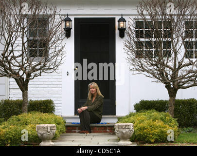 BONNIE MCENEANEY, author of 'Messages: Signs, Visits and Premonitions from Loved Ones Lost on 9/11'  at her home in New Canaan, Connecticut. where she lived with her late husband Eamon, who worked at Cantor Fitzgerald on the 105th floor of the North Tower and died in the attacks on the World Trade C Stock Photo