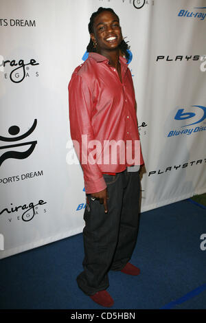 July 14, 2008 - Holmby Hills, California, U.S. - Jul 14, 2008 - Holmby Hills, California, USA - NFL Football Player REGGIE WILLIAMS of the Jacksonville Jaguars on the 'Blu' carpet for the Playboy and Blu-Ray Pre-ESPY Awards Pool Party at the Playboy Mansion on Monday, July 14 in Holmby Hills, Califo Stock Photo