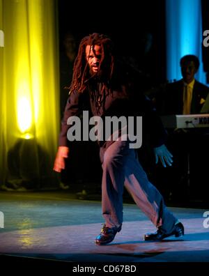 Sept. 17, 2003 - New York, New York, U.S. - K33026RM.GREGORY HINES TRIBUTE AT THE APOLLO THEATRE..HARLEM, NEW YORK New York..   /     2003.09/17/2003.SAVION GLOVER(Credit Image: Â© Rick Mackler/Globe Photos/ZUMAPRESS.com) Stock Photo