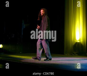 Sept. 17, 2003 - New York, New York, U.S. - K33026RM.GREGORY HINES TRIBUTE AT THE APOLLO THEATRE..HARLEM, NEW YORK New York..   /     2003.09/17/2003.SAVION GLOVER(Credit Image: Â© Rick Mackler/Globe Photos/ZUMAPRESS.com) Stock Photo