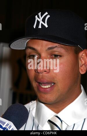Feb. 17, 2004 - New York, New York, U.S. - K35646ML.PRESS CONFERENCE TO ANNOUNCE THE NEW ADDITION (ALEX RODRIGUEZ) TO THE YANKEE LINE-UP AT YANKEE STADIUM IN THE BRONX, NEW YORK New York .02/17/2004 .   /     2004.ALEX RODRIGUEZ(Credit Image: Â© Mitchell Levy/Globe Photos/ZUMAPRESS.com) Stock Photo