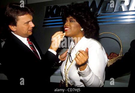 Sept. 23, 2004 - New York, New York, U.S. - PAT SAJAK AND OPRAH WINFREY.   -    1988(Credit Image: Â© Judie Burstein/Globe Photos/ZUMAPRESS.com) Stock Photo