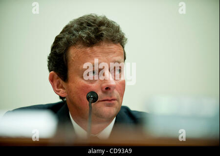 June 17, 2010 - Washington, District of Columbia, U.S., - Tony Hayward, CEO, BP PLC testifies before the House Energy & Commerce Subcommittee Hearing on the Gulf Coat Oil Spill about the Role of BP in the Deepwater Horizon Explosion. (Credit Image: © Pete Marovich/ZUMApress.com) Stock Photo