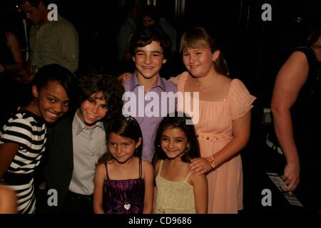 June 23, 2010 - New York, New York, U.S. - Arrivals and departures at the New York premiere of Grown Ups NYC 06-23-2010 Photos by   Rangefinder-  Photos Inc.Ã‚Â©2010.CHINA  ANN McCLAIN, CAMERON BOYCE, ALEXY NYCOLE SANCHEZ, JAKE GOLDBERG, ADA -NICOLE SANGER & FRIEND.K65237RM(Credit Image: Â© Rick Mac Stock Photo