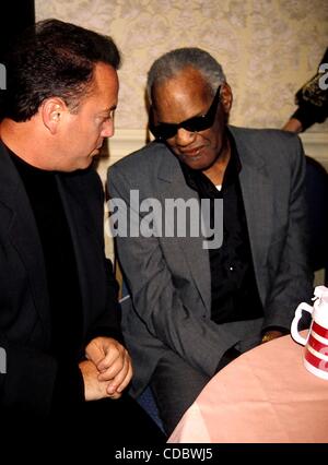 L5739             SD0602.SONGWRITERS HALL OF FAME .BILLY JOEL AND RAY CHARLES.    /   1993.RAYCHARLESRETRO(Credit Image: Â© Andrea Renault/Globe Photos/ZUMAPRESS.com) Stock Photo