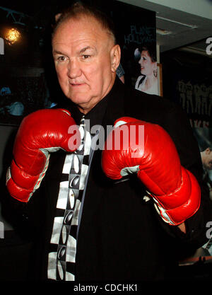 K34098ML.CHUCK WEPNER, A FORMER HEAVYWEIGHT BOXER HAS FILED A LAWSUIT AGAINST  SYLVESTER STALLONE. WEPNER CLAIMS HE WAS THE INSPIRATION FOR THE ROCKY CHARACTER AND THAT STALLONE OWES HIM MONEY FOR USING NAME IN PROMOTION OF THE ROCKY MOVIES. MICKEY MANTLE'S, NEW YORK New York 11/13/2003.  /    2003. Stock Photo