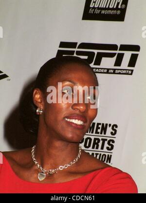 K33556ML  PRESS CONFERENCE FOR THE WOMEN'S SPORTS FOUNDATION AT WALDORF ASTORIA, NEW YORK New York 10/20/2003.  /    LISA LESLIE(Credit Image: Â© Mitchell Levy/Globe Photos/ZUMAPRESS.com) Stock Photo