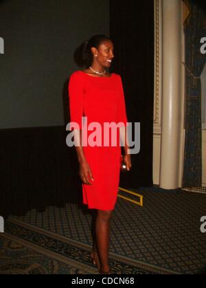 K33556ML  PRESS CONFERENCE FOR THE WOMEN'S SPORTS FOUNDATION AT WALDORF ASTORIA, NEW YORK New York 10/20/2003.  /    LISA LESLIE(Credit Image: Â© Mitchell Levy/Globe Photos/ZUMAPRESS.com) Stock Photo