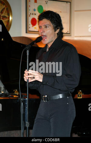 Jan. 1, 2011 - New York, New York, U.S. - GINO VANNELLI AT A PRESS LUNCH AND LIVE PERFORMANCE TO CELEBRATE THE RELEASE OF HIS NEW ALBUM 'CANTO''  SHELLY'S , NEW YORK New York.06/05/2003.K31006RM.(Credit Image: Â© Rick Mackler/Globe Photos/ZUMAPRESS.com) Stock Photo