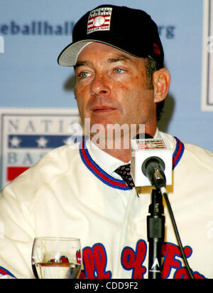 Paul molitor hi-res stock photography and images - Alamy