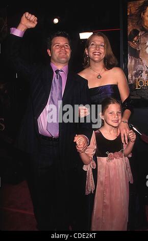 Jan. 1, 2011 - Hollywood, California, U.S. - I8299PR.THE LORD OF THE RINGS: THE RETURN OF THE KING NORTH AMERICAN PREMIERE, AT MANN VILLAGE THEATRE. WESTWOOD, CA. 12/03/2003.  / /   2003.SEAN ASTIN WITH WIFE AND DAUGHTER(Credit Image: Â© Phil Roach/Globe Photos/ZUMAPRESS.com) Stock Photo