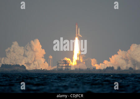 Feb. 24, 2011 - Cape Canaveral, Florida, U.S - Space shuttle Discovery's Mission STS-133 liftoff from Launch Pad 39A at NASA's Kennedy Space Center in Cape Canaveral, Florida (Credit Image: © Ben Hicks/Southcreek Global/ZUMAPRESS.com) Stock Photo