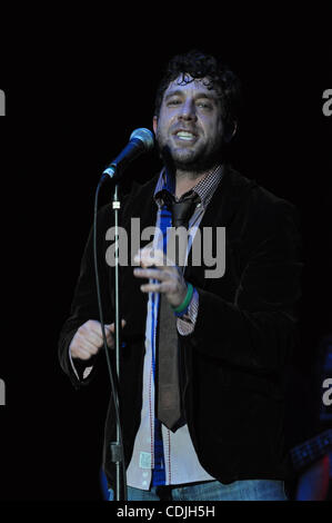 Feb 26, 2011 - Emporia, Virginia American Idol season 5 singer ELLIOTT YAMIN performs at the Greensville Performing Arts Center in Emporia. @ Tina Fultz/Zuma Press Stock Photo