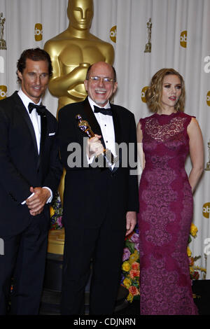 Feb. 28, 2011 - Hollywood, California, U.S. - MATTHEW MCCONAUGHEY, RICHARD KING, SCARLETT JOHANSSON.Best Sound Editing.83rd Annual Academy Awards - Oscars.Kodak Theatre.Hollywood, Ca.March 27, 2011. K67081RHARV.(Credit Image: © Roger Harvey/Globe Photos/ZUMAPRESS.com) Stock Photo