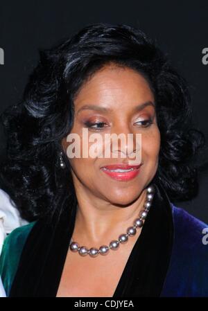 Mar. 4, 2011 - Los Angeles, California, U.S. - Phylicia Rashad.The 42nd NAACP IMAGE AWARDS - backstage  held at The Shrine Auditorium,Los Angeles,CA. March 4 - 2011.  K67751TL(Credit Image: Â© TLeopold/Globe Photos/ZUMAPRESS.com) Stock Photo