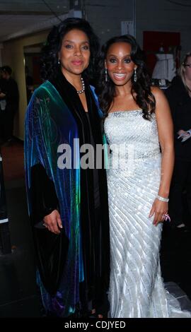 Mar. 4, 2011 - Los Angeles, California, U.S. - Phylicia Rashad, Anika Noni Rose.The 42nd NAACP IMAGE AWARDS - backstage  held at The Shrine Auditorium,Los Angeles,CA. March 4 - 2011.  K67751TL(Credit Image: Â© TLeopold/Globe Photos/ZUMAPRESS.com) Stock Photo