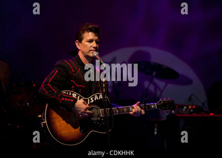 CHRIS ISAAK performing live at Trak Lounge Bar Melbourne Australia. Stock Photo