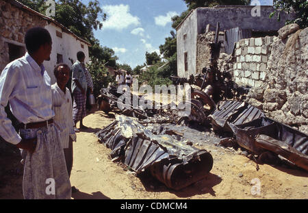 April 4, 2011 - Kismayo, Somalia - Remains of a downed US Apache helicopter in back street of Mogadishu -Somalia. (Credit Image: © Theodore Liasi/ZUMAPRESS.com) Stock Photo