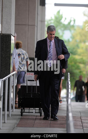 June 27, 2011 - Orlando, Florida, U.S. - Prosecutor JEFF ASHTON walks to the entrance of the Orange County Courthouse during the Casey Anthony murder trial. Casey Anthony is charged with killing her two-year-old daughter Caylee in 2008. (Credit Image: &#169; Phelan Ebenhack/ZUMAPRESS.com) Stock Photo