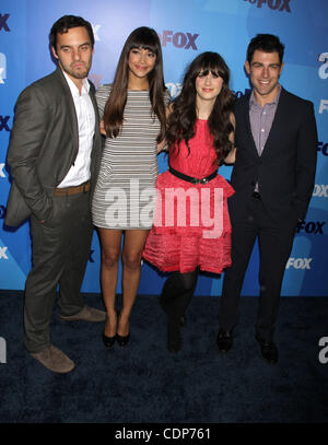 May 16, 2011 - New York, NY, U.S.A - Actors Jake Johnson, Hannah Simone, Zooey Deschanel and Max Greenfield at the 2011 Fox Upfront. (Credit Image: © Dan Herrick/ZUMAPRESS.com) Stock Photo