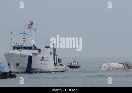 Jul 10, 2011 - Cape Canaveral, Florida, U.S. - MV Liberty Star approaches by Jetty Park as she returns to Port Canaveral with the first of space shuttle Atlantis's two solid rocket boosters just before noon (Credit Image: © Joel Kowsky/ZUMApress.com) Stock Photo