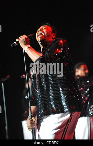 July 10, 2011 - Los Angeles, California, USA - The Temptations Review Featuring DENNIS EDWARDS live at the Greek Theatre as part of the Soul Jam 2011 Tour. (Credit Image: © Scott Mitchell/ZUMAPRESS.com) Stock Photo