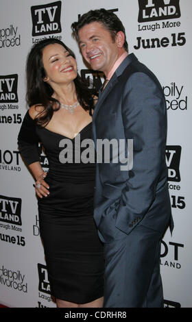 John Michael Higgins Talks 'Happily Divorced' With Fran Drescher