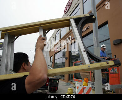 Oct. 19, 2011 - Los Angeles, California, U.S. - Construction workers are doing the final touch of the new headquarters in downtown Los Angeles. The Chinese automaker will launch its North American operations on October 21, 2001 with the grand opening of its U.S. headquarters in Los Angeles. (Credit  Stock Photo