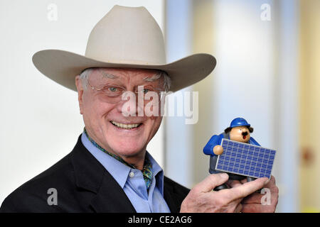 Larry Hagman visists solar panel producer Solarworld AG. Freiberg, Germany - 25.11.2010 Stock Photo