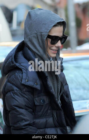 Sandra Bullock seen leaving her townhouse in Manhattan. New York City, USA - 31.01.11 Stock Photo