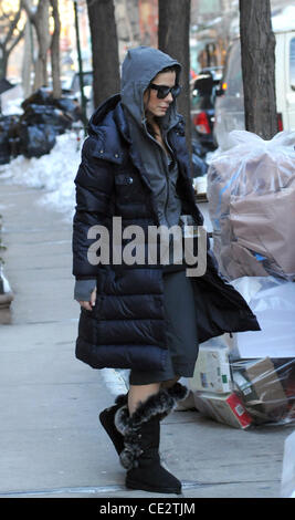 Sandra Bullock seen leaving her townhouse in Manhattan. New York City, USA - 31.01.11 Stock Photo