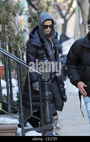 Sandra Bullock seen leaving her townhouse in Manhattan. New York City, USA - 31.01.11 Stock Photo