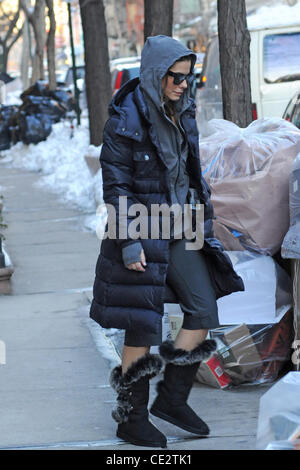 Sandra Bullock seen leaving her townhouse in Manhattan. New York City, USA - 31.01.11 Stock Photo