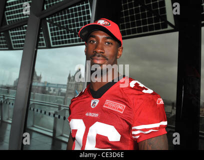 Shawntae Spencer of the San Francisco 49ers defends during the