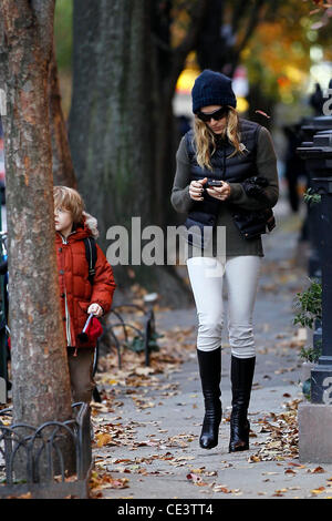 Sarah Jessica Parker walking with her son James 'Wilkie' Broderick in Greenwich Village New York City, USA - 19.11.10 Stock Photo