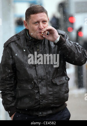 Shaun Ryder outside the ITV Studios London, England - 17.12.10 Stock Photo