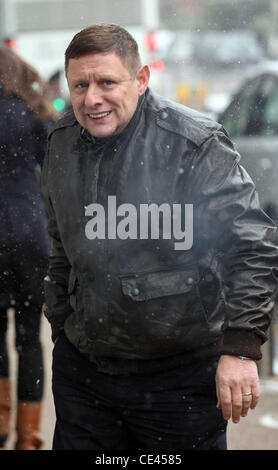 Shaun Ryder outside the ITV Studios London, England - 17.12.10 Stock Photo