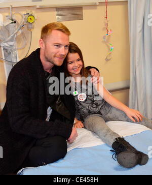 Ronan Keating  at Celebrity Ward Walk at Our Ladys Hospital. Dublin, Ireland - 17.12.10. Stock Photo